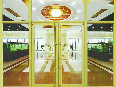 石家莊肯德基門(mén) 石家莊肯德基門(mén)